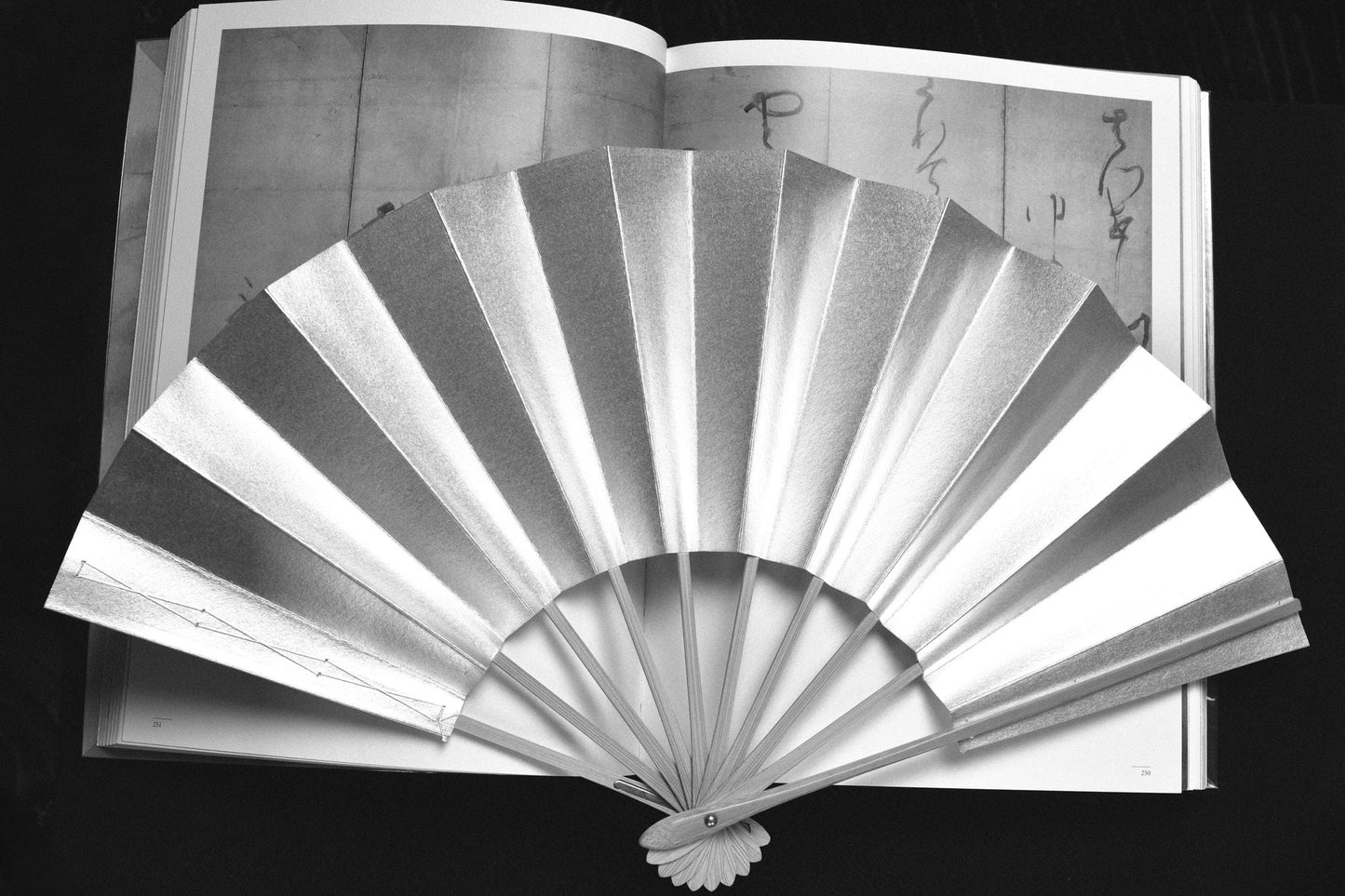JAPAN EDIT — SILVER MOON SENSU - FOLDING FAN .02