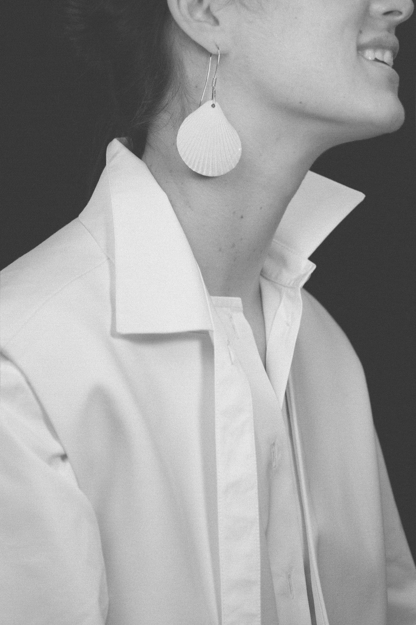 SHELL AMULET .02 LONG EARRINGS