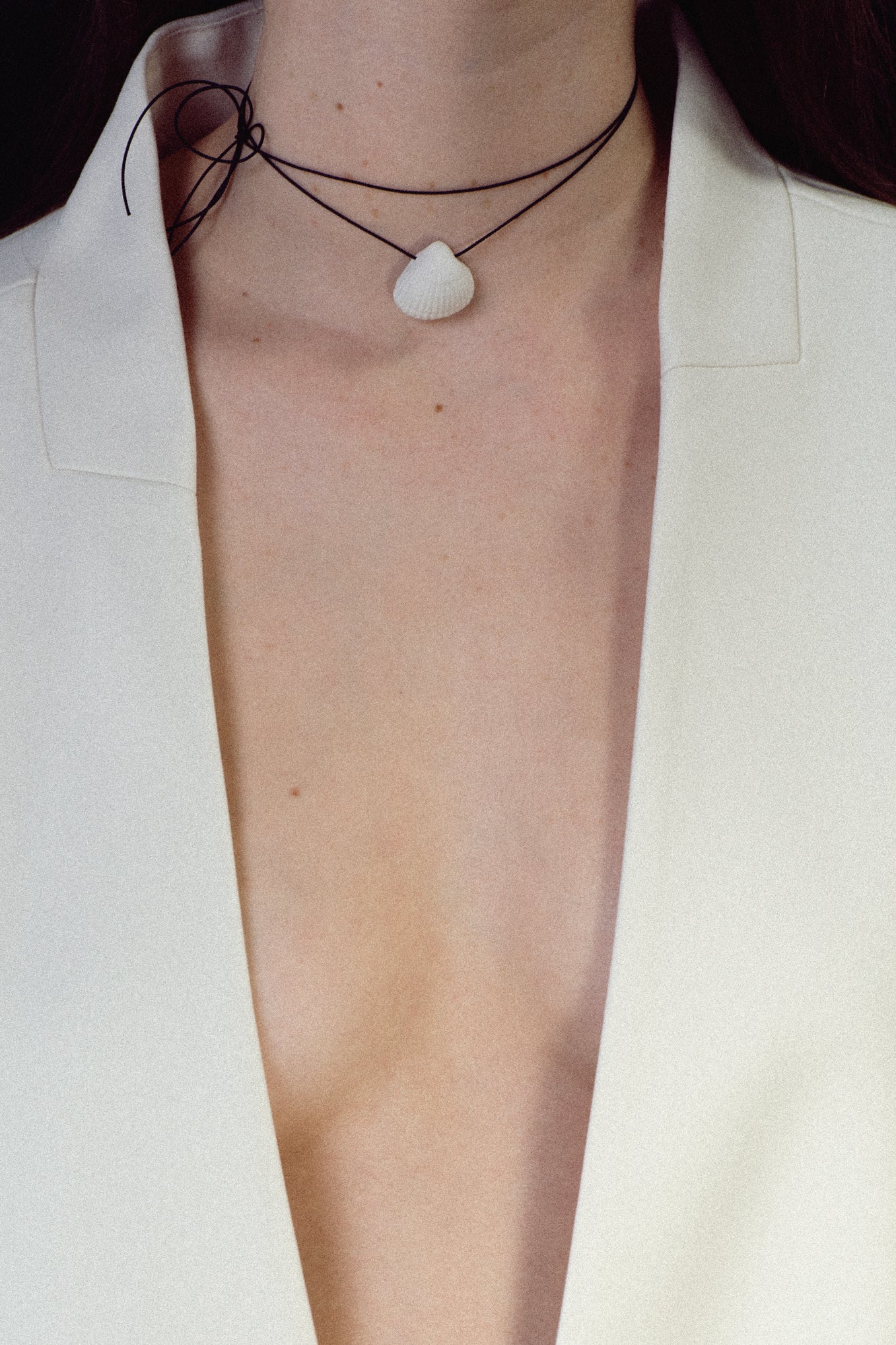 SHELL AMULET .012 NECKLACE