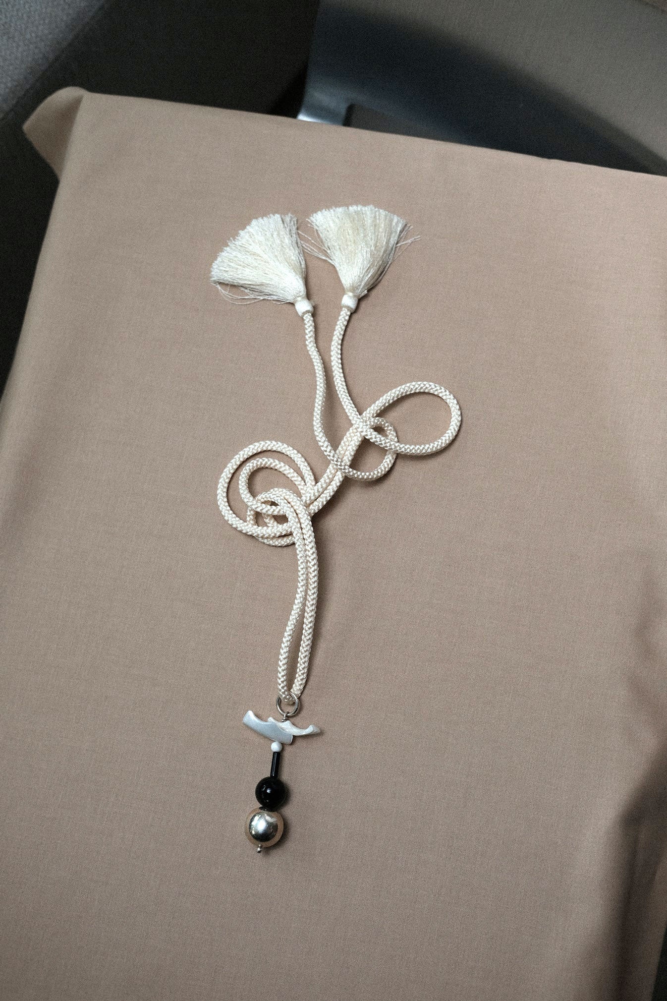 TOTEM PENDANT .01 - VERMILLION SILK