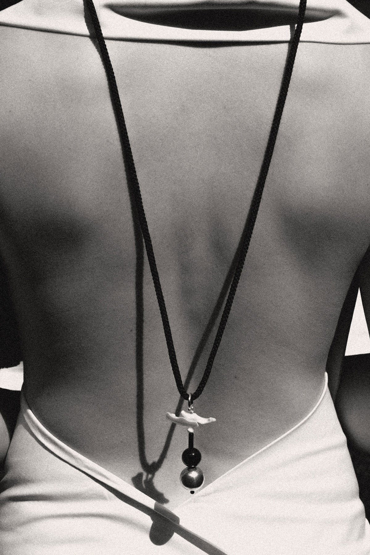 TOTEM PENDANT .01 - BLACK SILK