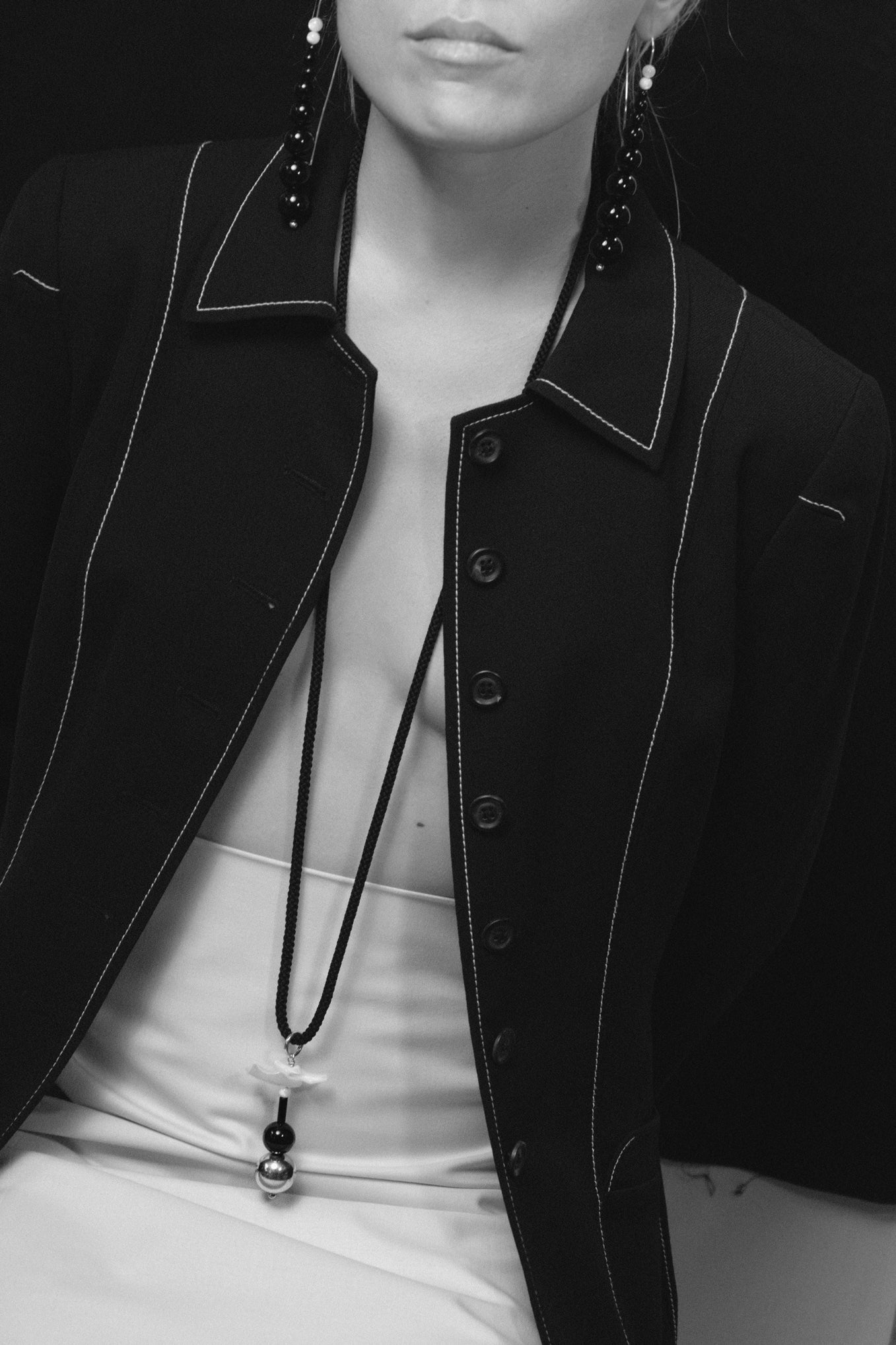 TOTEM PENDANT .01 - BLACK SILK