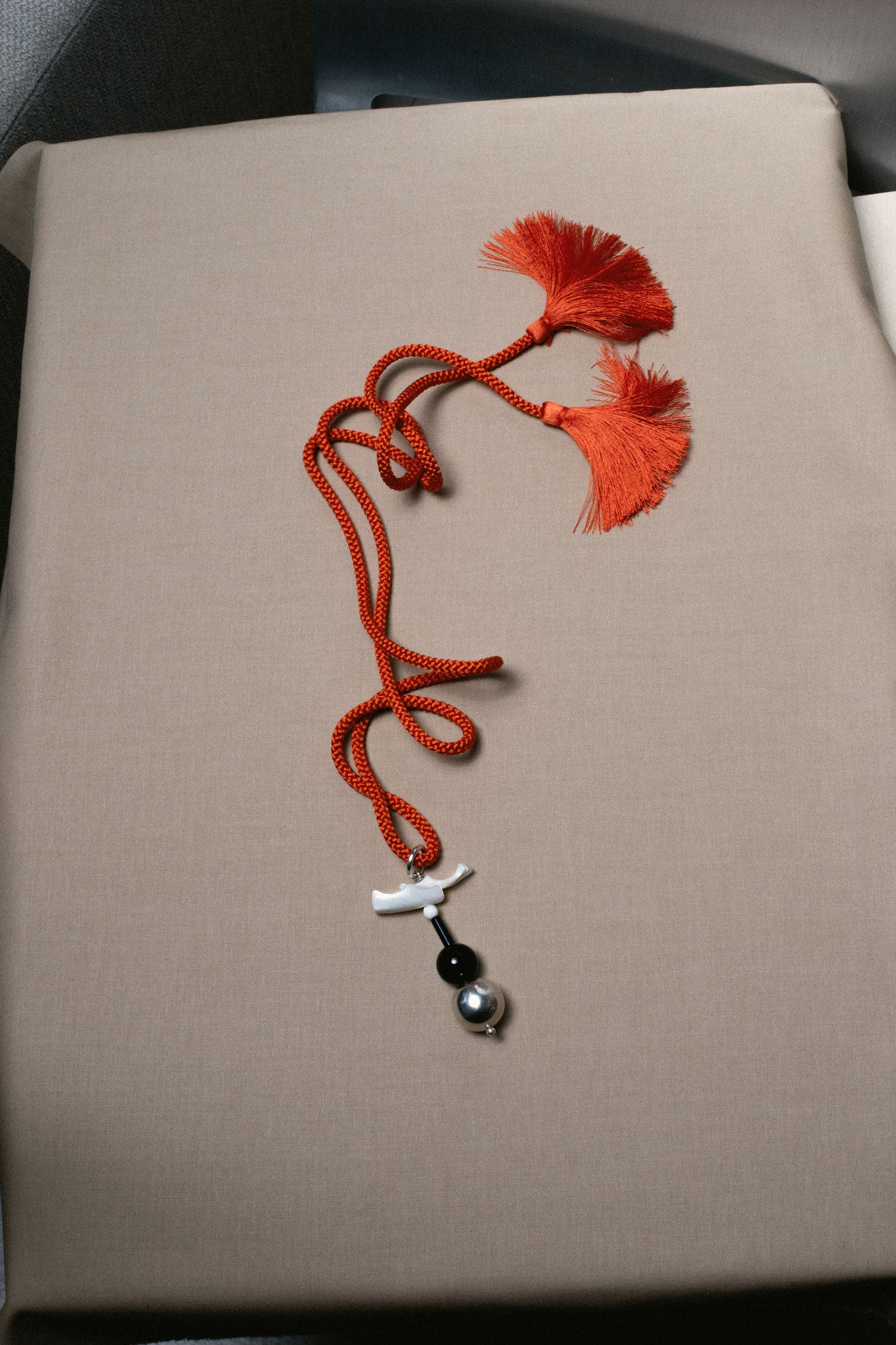 TOTEM PENDANT .01 - RED TASSEL SILK
