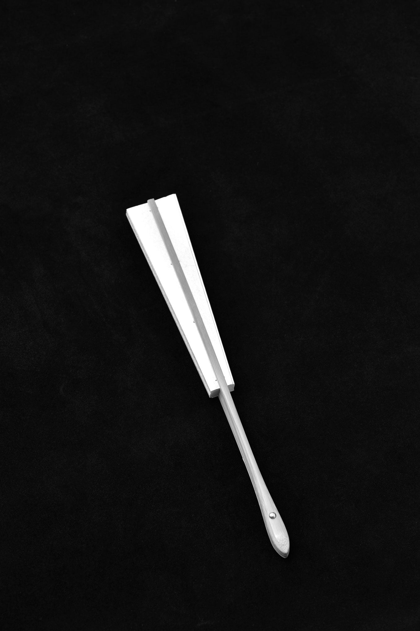 JAPAN EDIT — SILVER MOON SENSU - FOLDING FAN .02