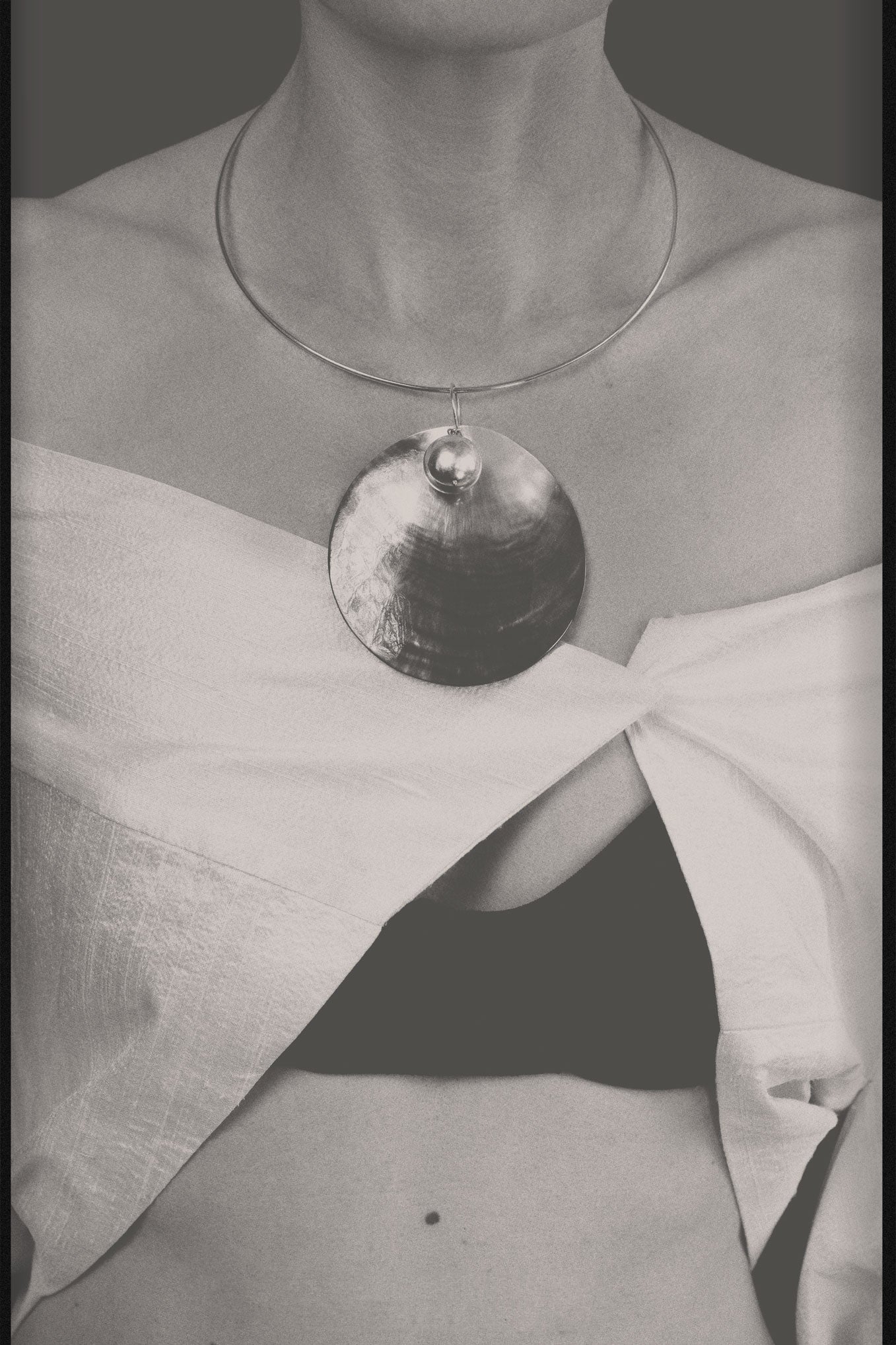 TWO MOONS TOTEM SILVER COLLAR