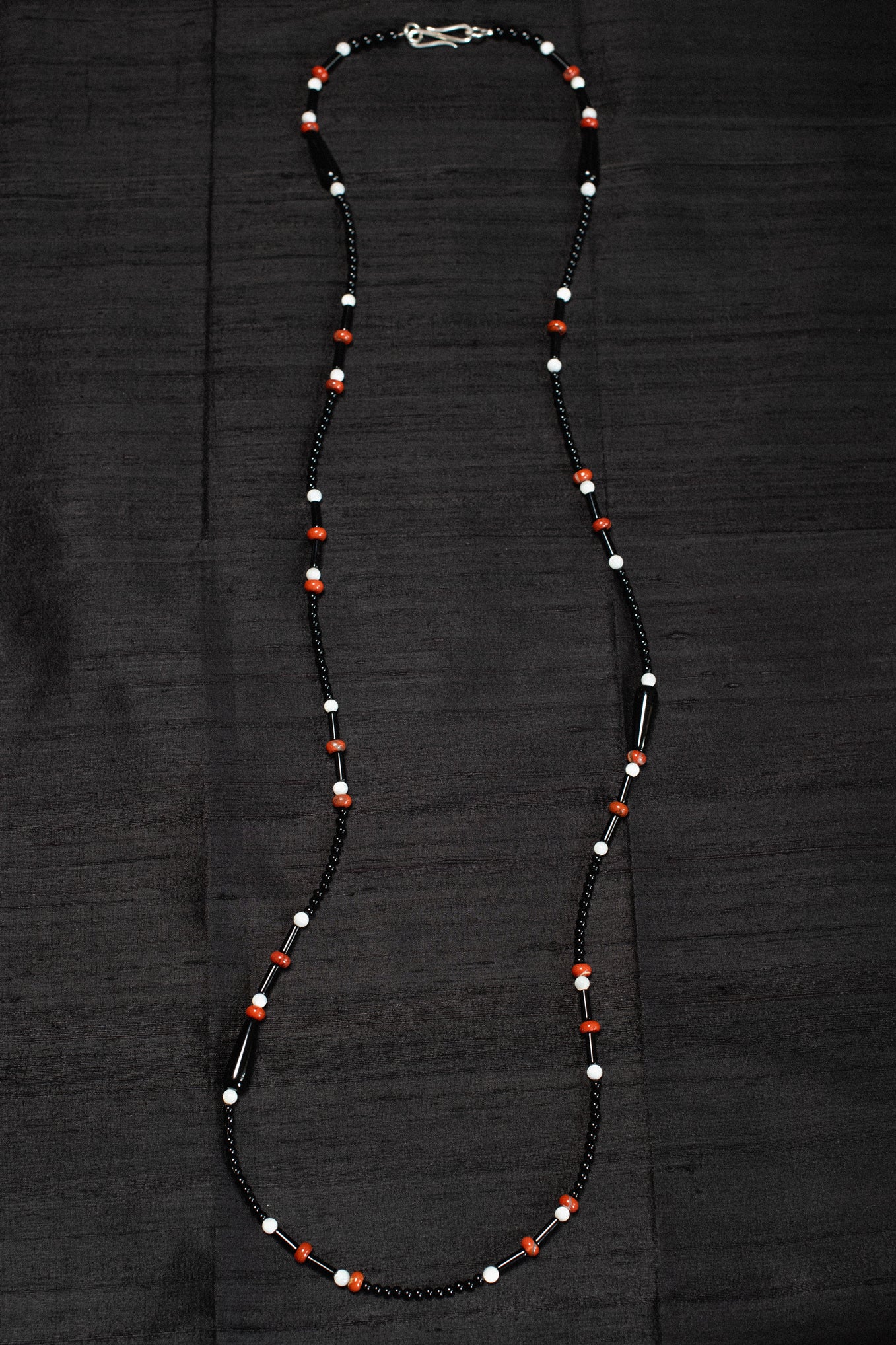 TOTEM NECKLACE .01 - ONYX & JASPER