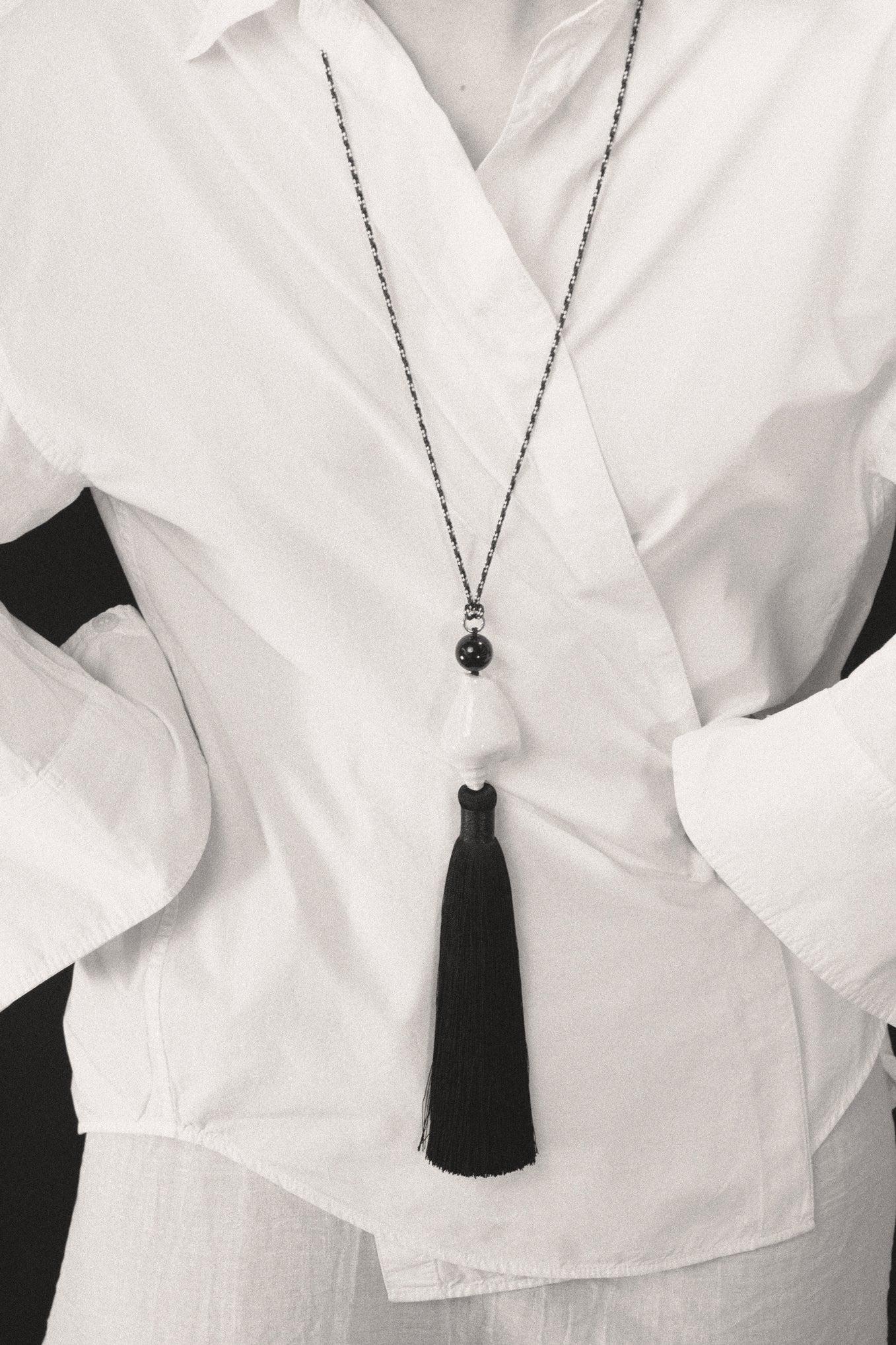 MANÀ x CARINA NICKLAS SHELL TASSEL NECKLACE .02  - WHITE