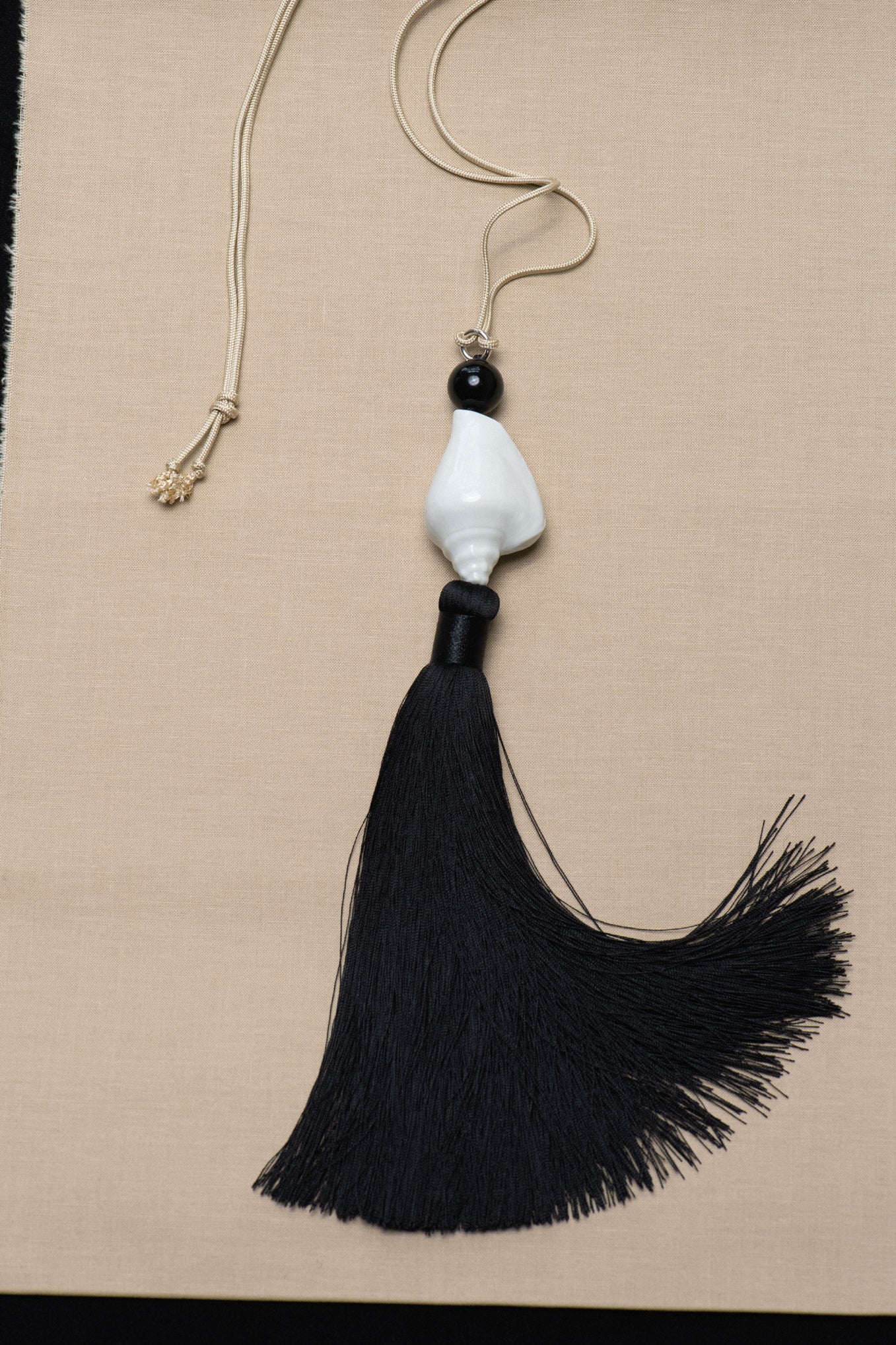 MANÀ x CARINA NICKLAS SHELL TASSEL NECKLACE .01  - WHITE