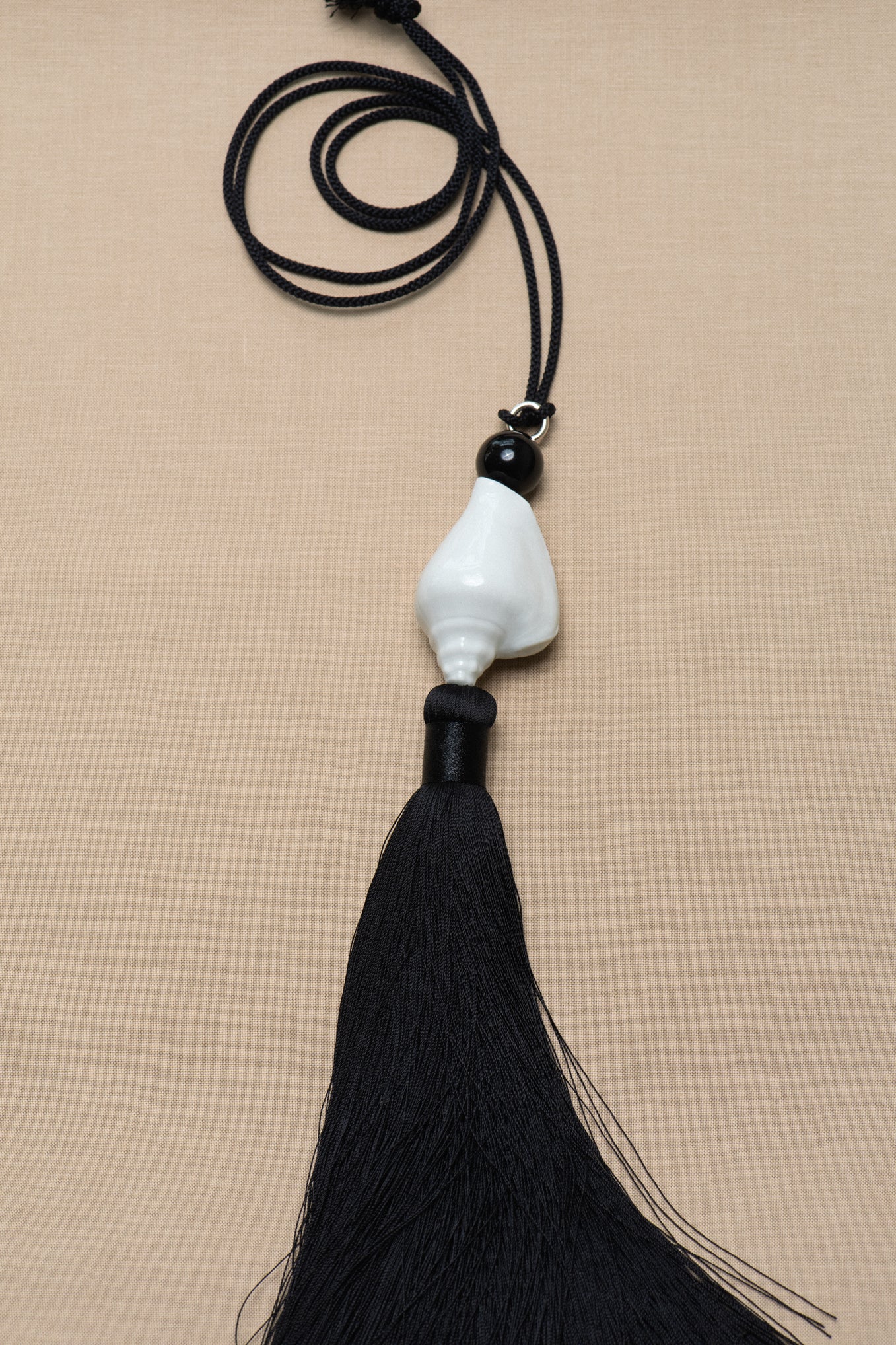 MANÀ x CARINA NICKLAS SHELL TASSEL NECKLACE .01  - WHITE