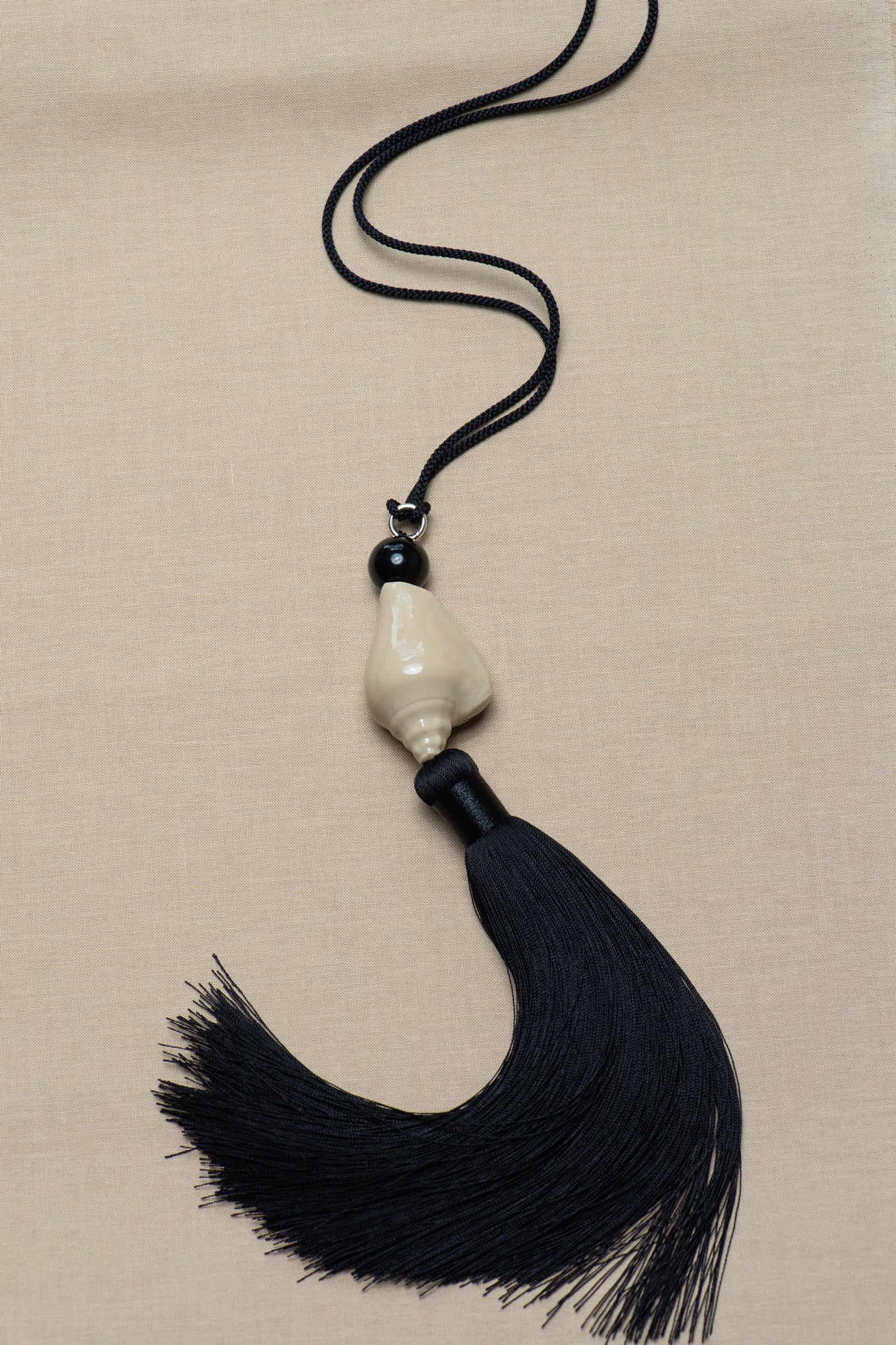 MANÀ x CARINA NICKLAS SHELL TASSEL NECKLACE .03  - BEIGE