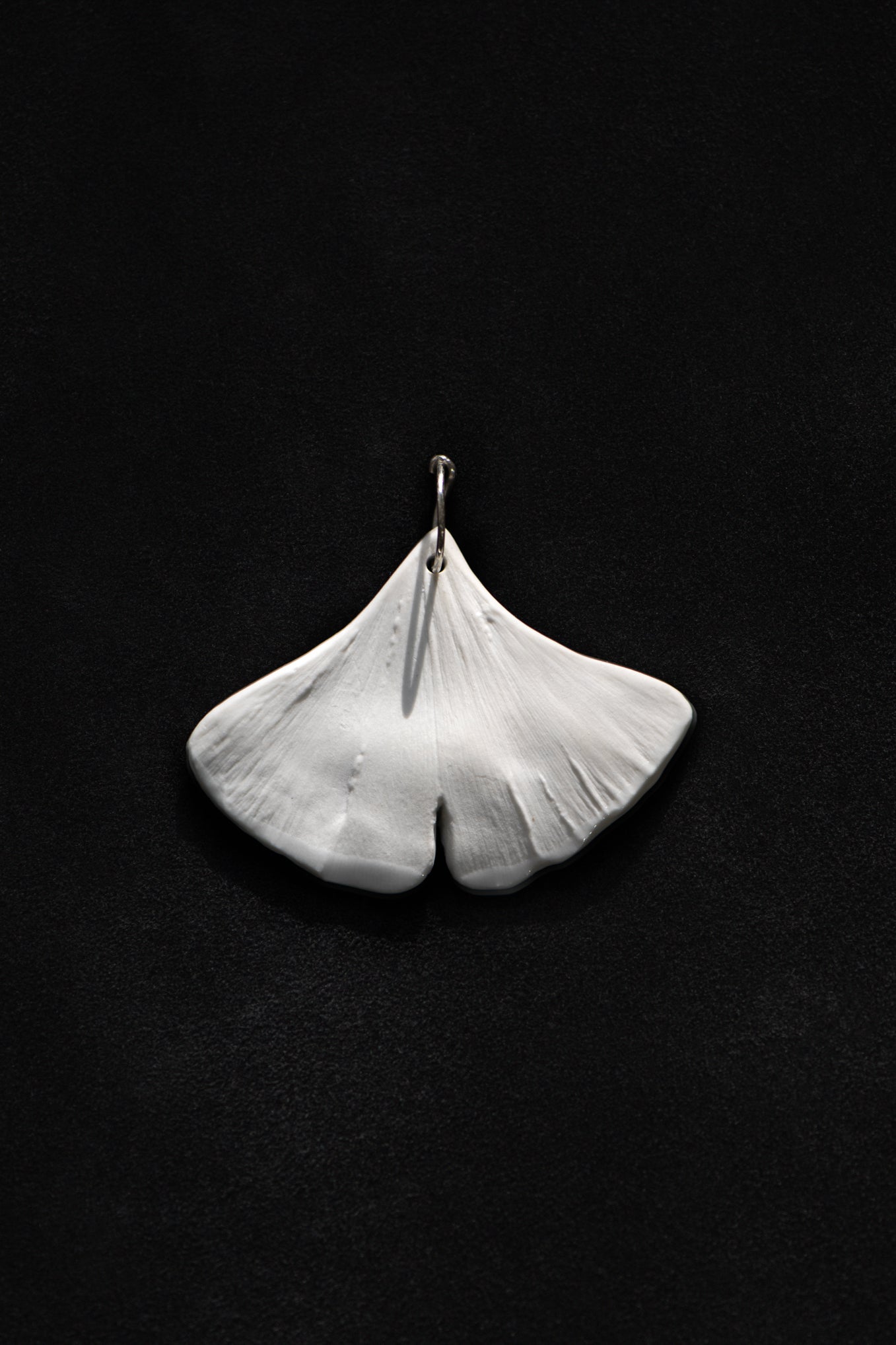 GINKGO AMULET EARRING