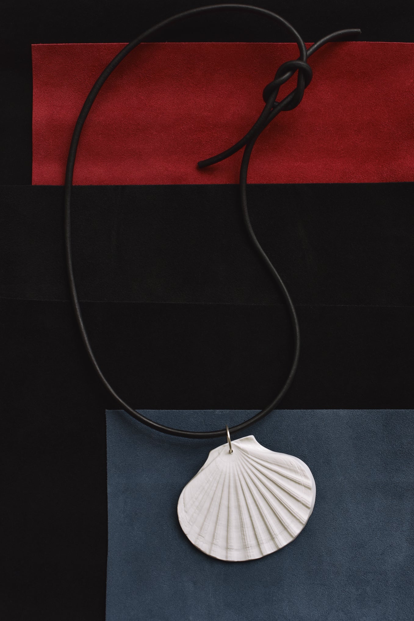 Shell Amulet PORCELAIN SHELL AMULET .07 PENDANT – MANÀ