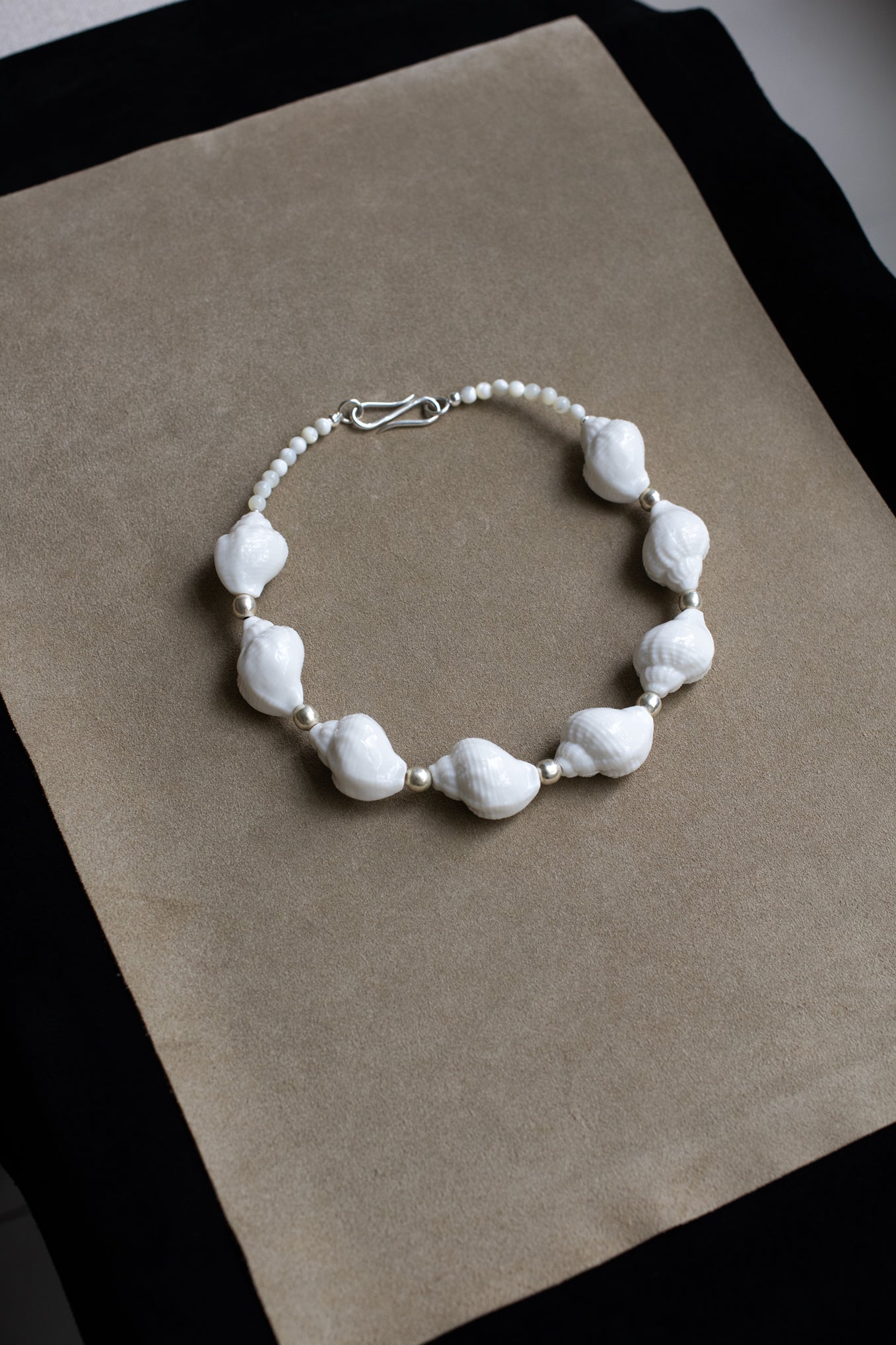 SELKIE SHELL COLLAR